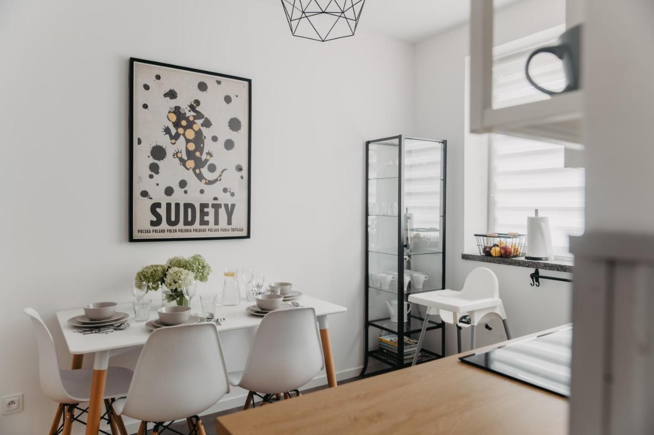 Jeleni Zakatek - Apartament W Stolicy Karkonoszy Jelenia Góra Buitenkant foto